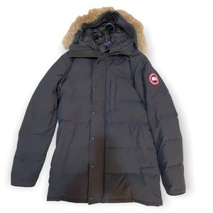 Canada Goose Carson Parka. Size: Medium Color: Navy
